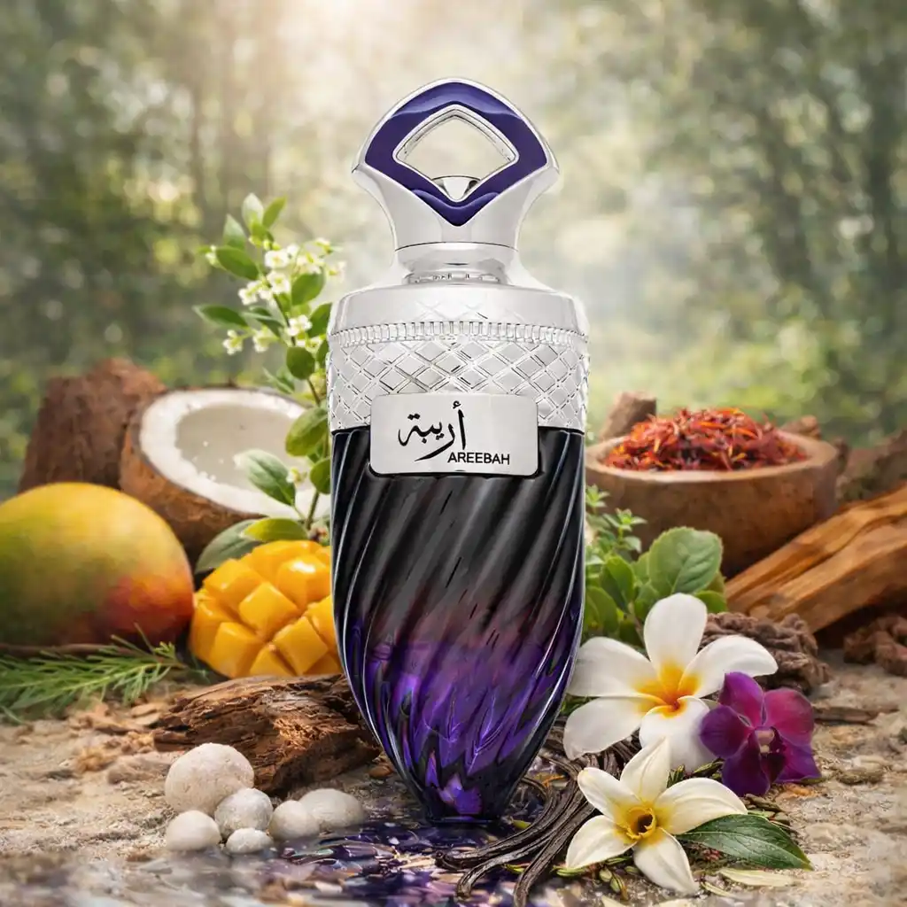 Areebah Riiffs perfume unisex presentado en frasco elegante