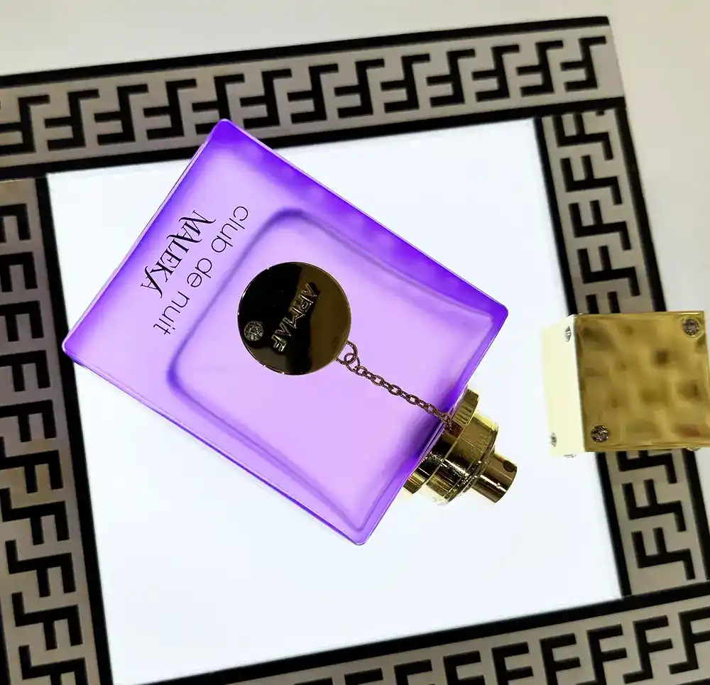 Presentación completa del perfume Club De Nuit Maleka 105 ml