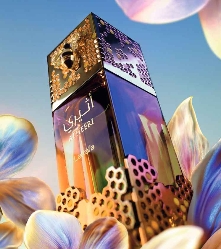 Atheeri Lattafa perfume floral oriental con amberwood