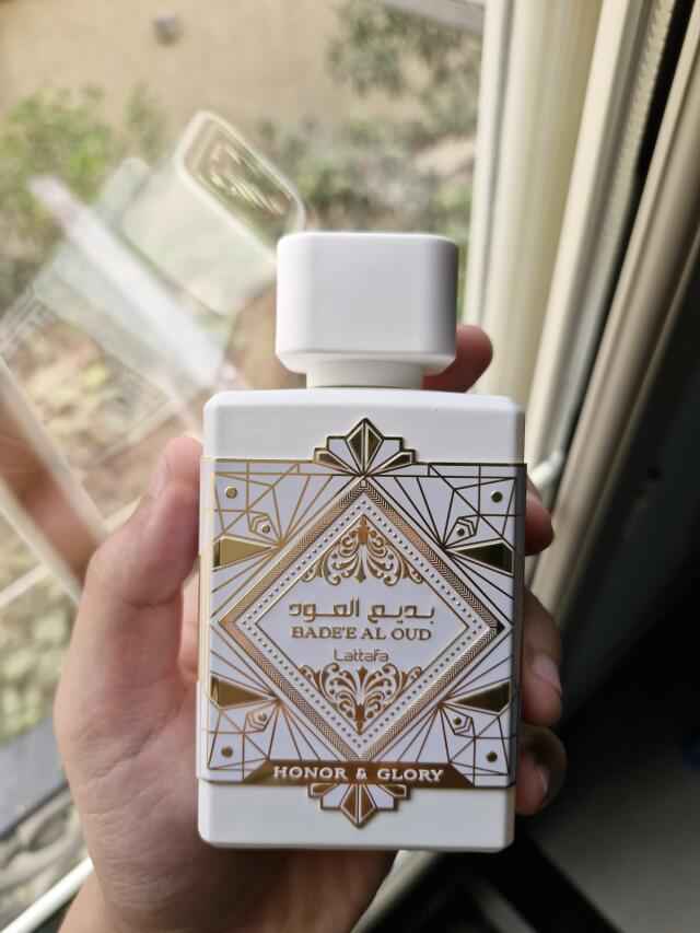 Frasco original Lattafa Honor & Glory