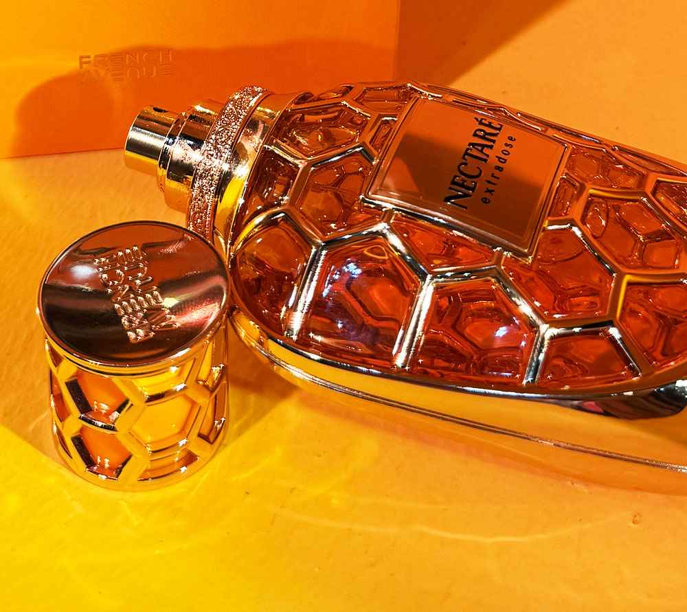 Nectare Extradose de French Avenue fragancia unisex con cítricos flores blancas y vainilla