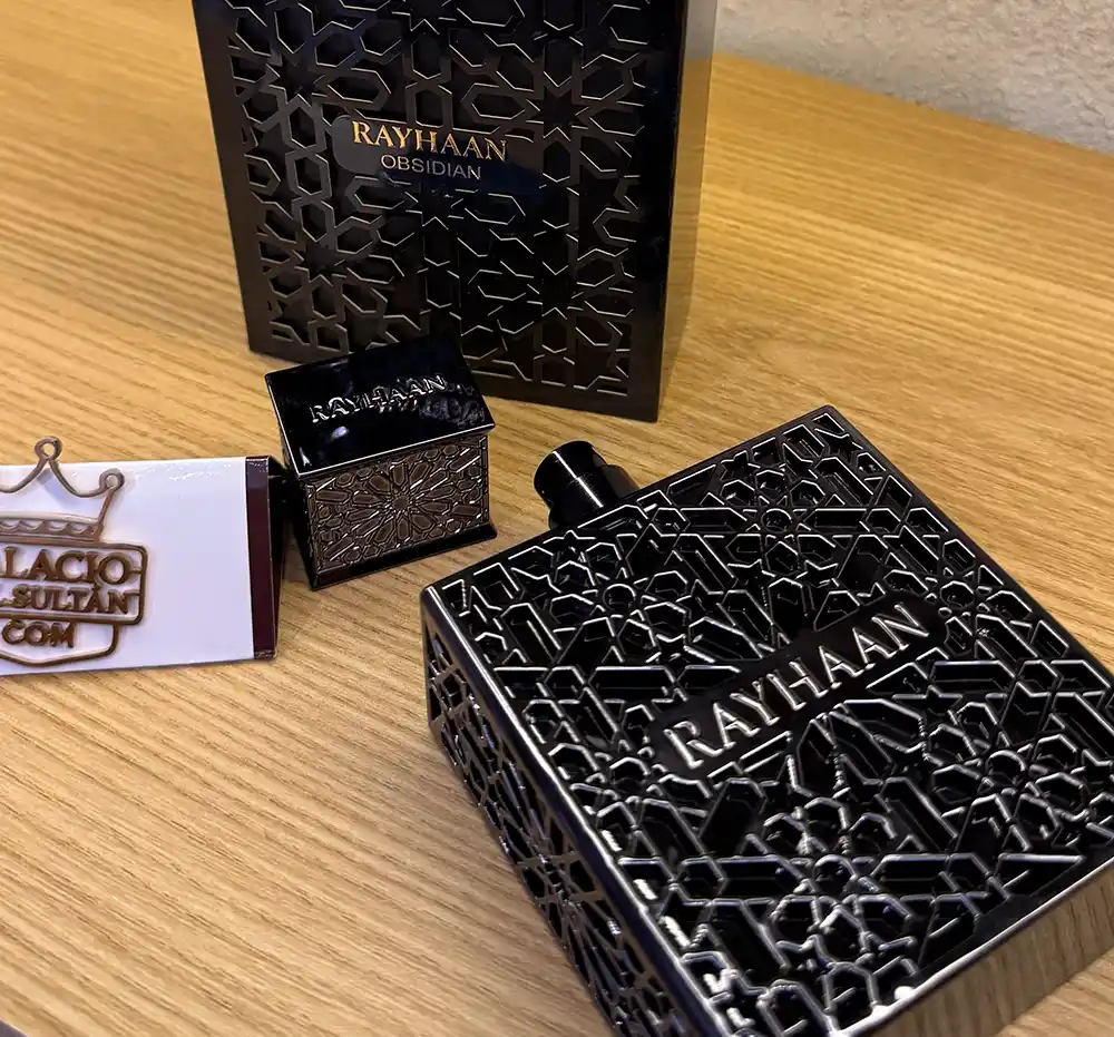 Rayhaan Obsidian Eau de Parfum vista frontal del producto