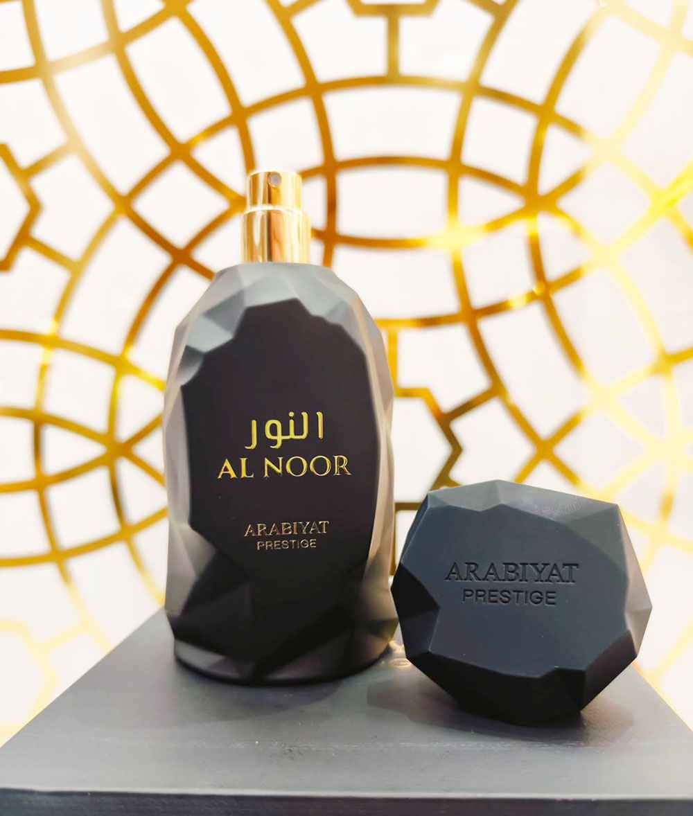 Detalle del tapón y atomizador de Al Noor