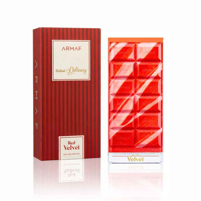 Armaf Red Velvet caja original y frasco juntos en fondo blanco estudio