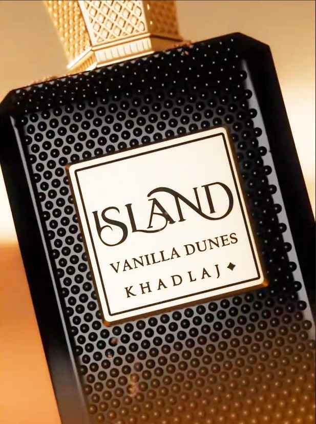 Khadlaj Island Vanilla Dunes primer plano del tapón y pulverizador del frasco