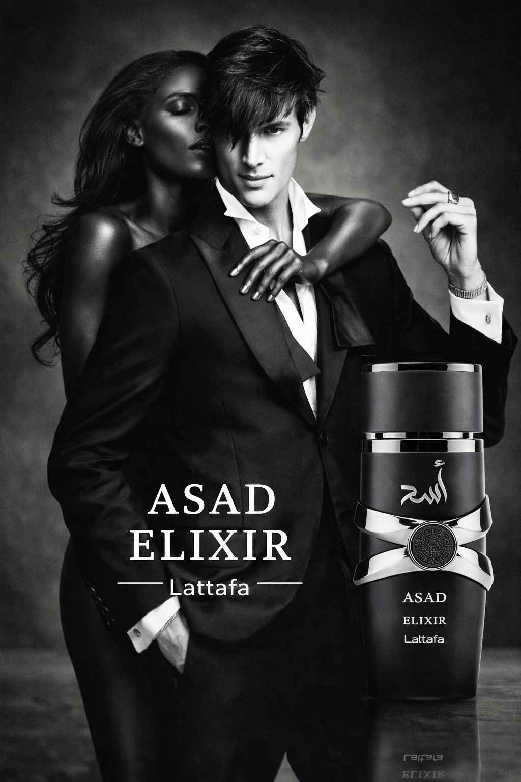 Lattafa Asad Elixir perfume junto a modelo masculino en ambiente nocturno