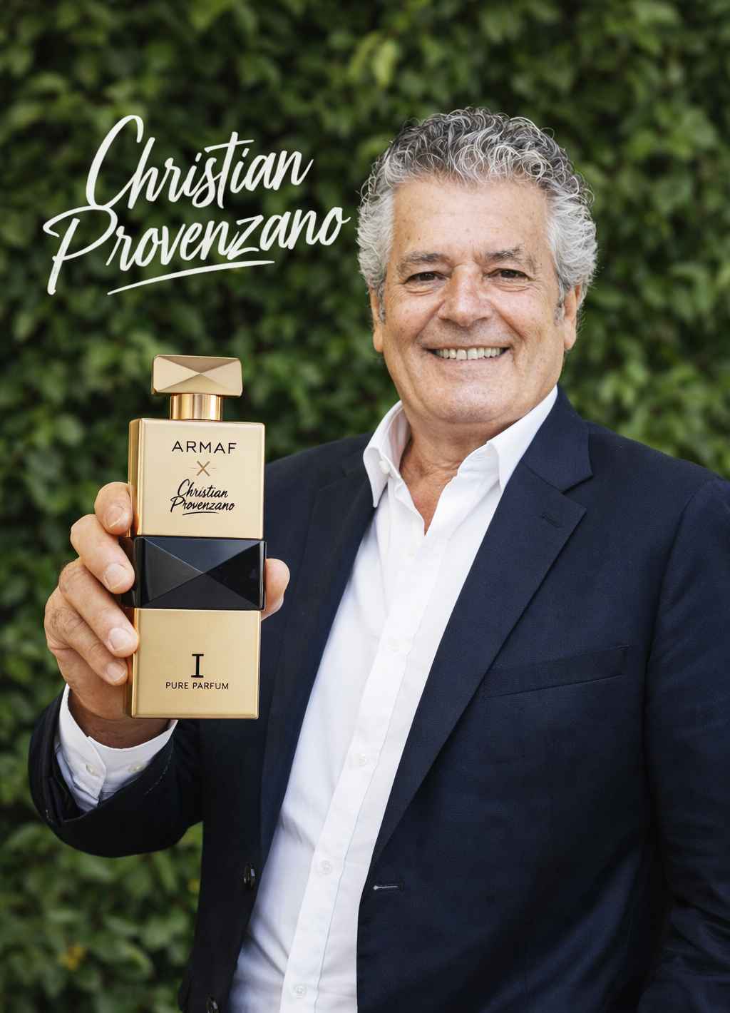 Armaf Christian Provenzano I perfume junto a modelo en ambiente elegante interior