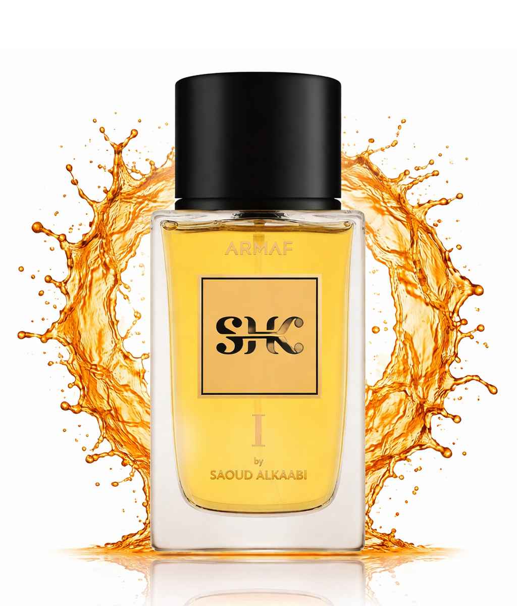 Armaf SHK I frasco de perfume con splash ambarado sobre fondo blanco