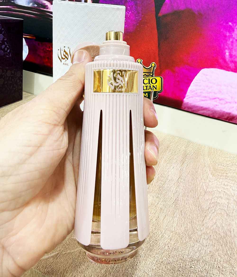 Ahmed Al Maghribi Ahl oud tailandés vainilla y caramelo