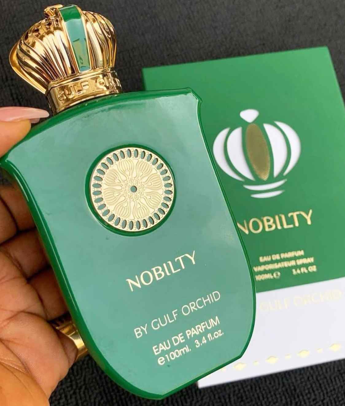 Gulf Orchid Nobility uso real en mano con sensacion limpia y perfume elegante diario